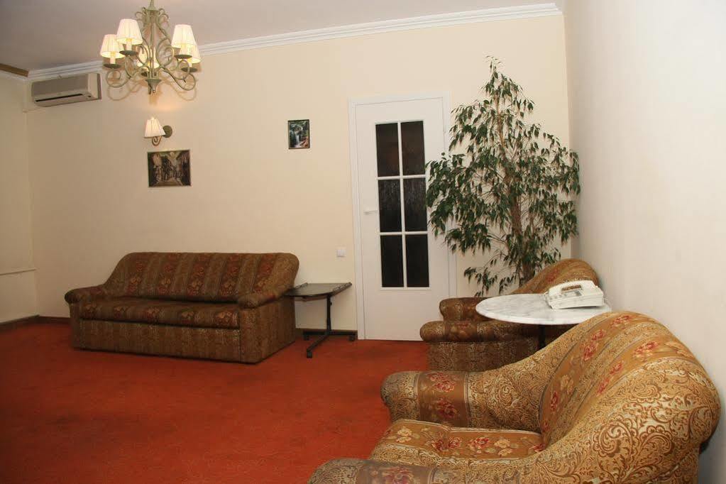 Business Centre Apartment Kiev Exterior photo